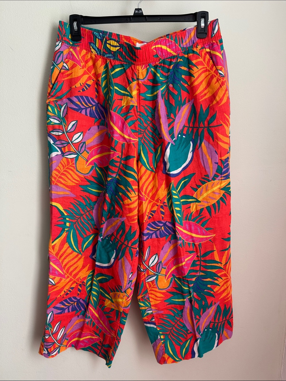 C&C California Red Tropical Print Straight-Leg Pants/ 100% linen